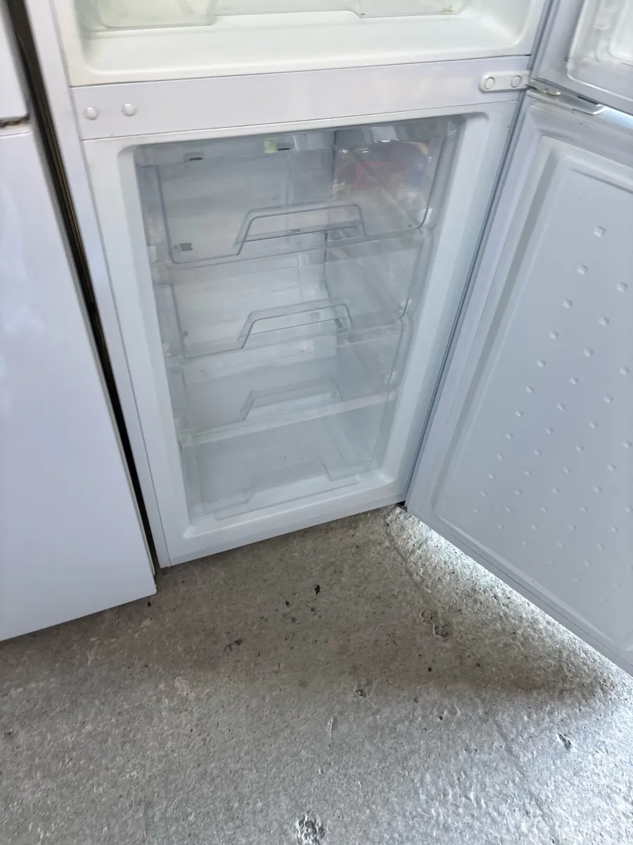 Hoover fridge freezer - Image 3