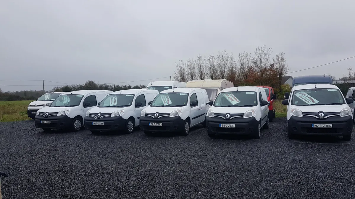 Renault Kangoos  CHOICE OF 7 LOW KM VAT INVOICE - Image 3