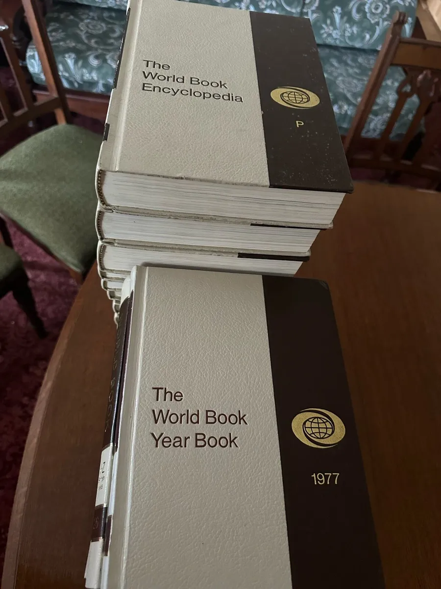 World books set 1-26 - Image 2