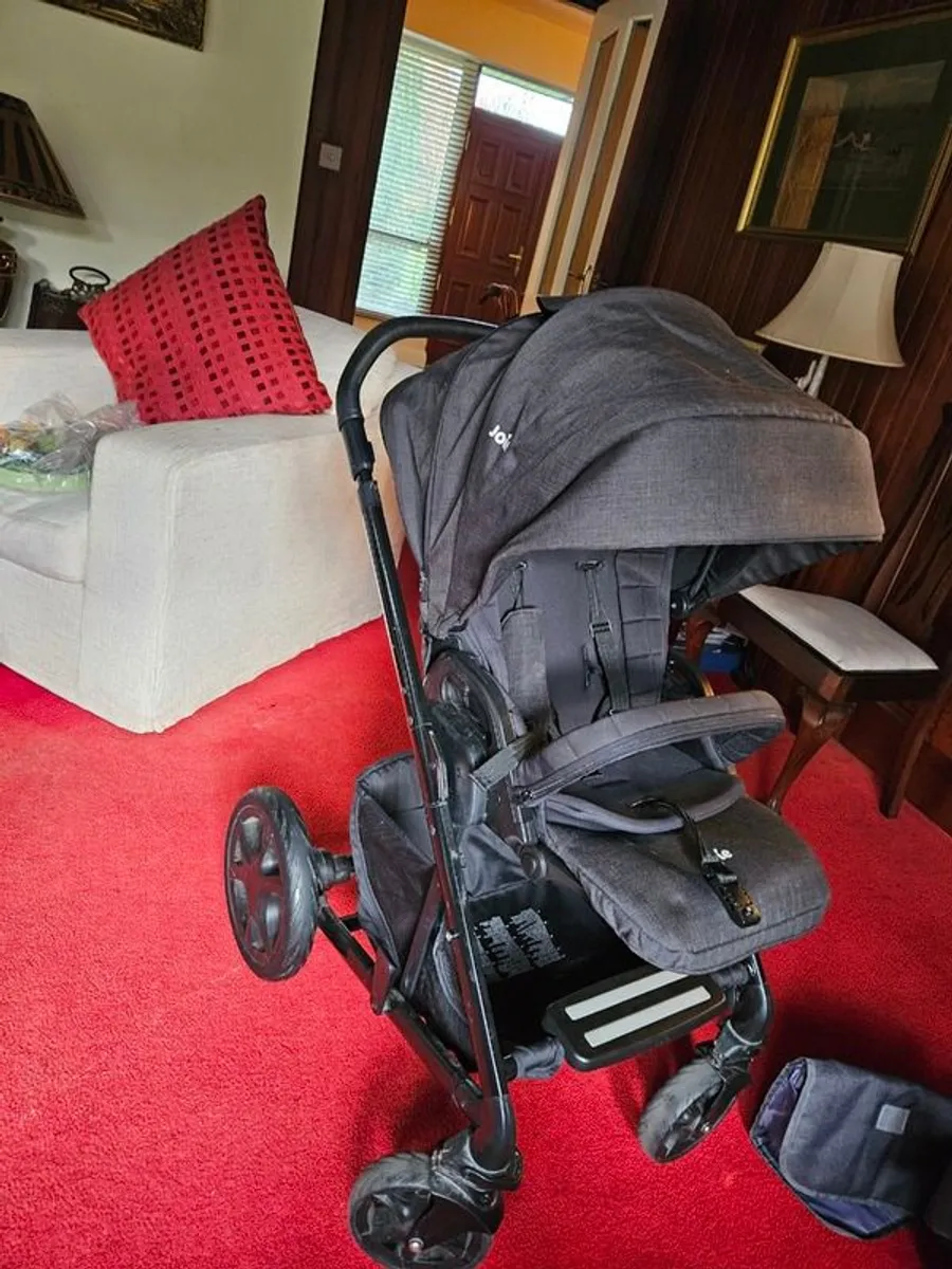 Joie travel system with pram, car seat and pushchair - Image 3