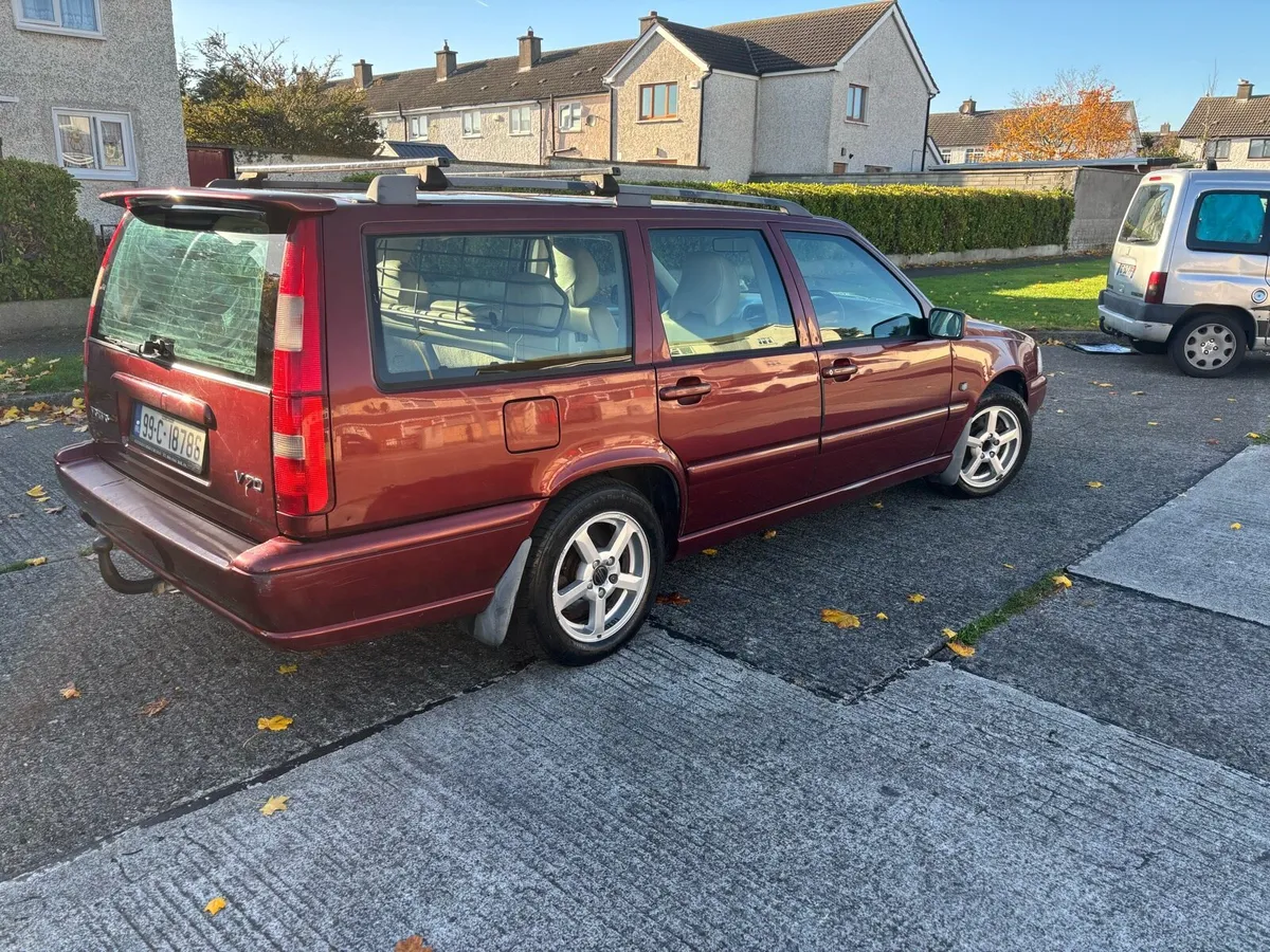 Volvo v70 - Image 3