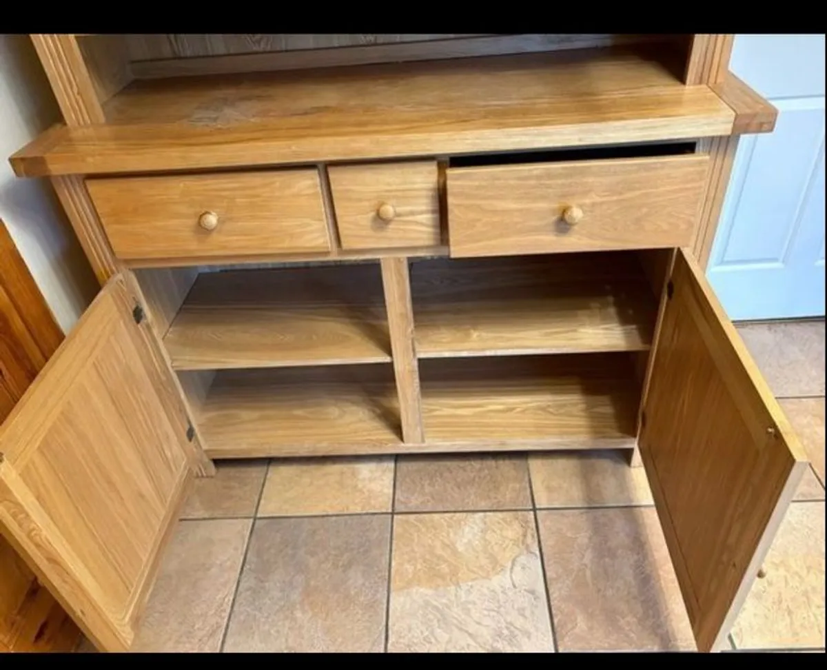 soild oak cabinet - Image 4