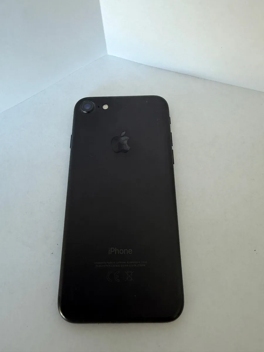 iPhone 7 32GB - Image 4
