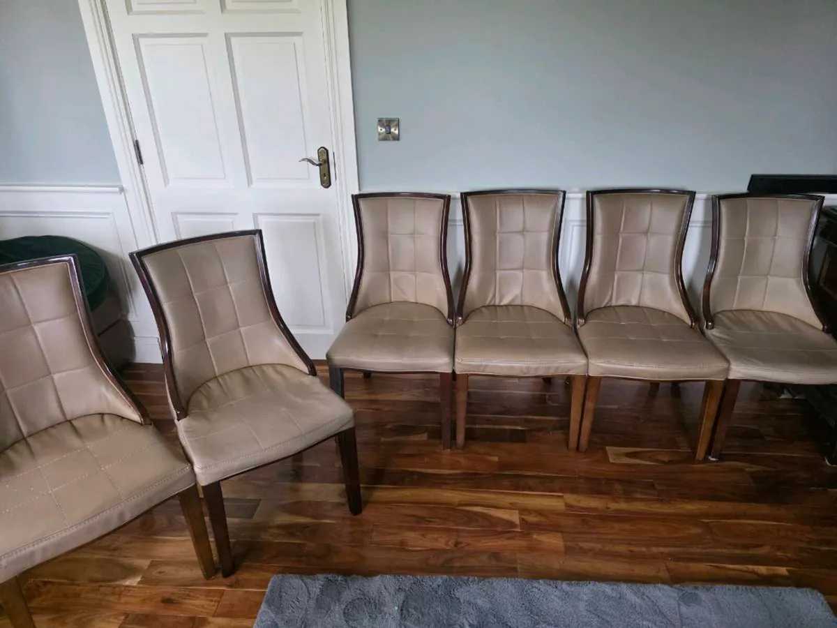 6 faux leather dinning chairs - Image 1