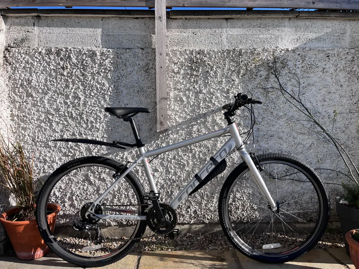 Carrera Parva Men’s Hybrid Bike - Image 1