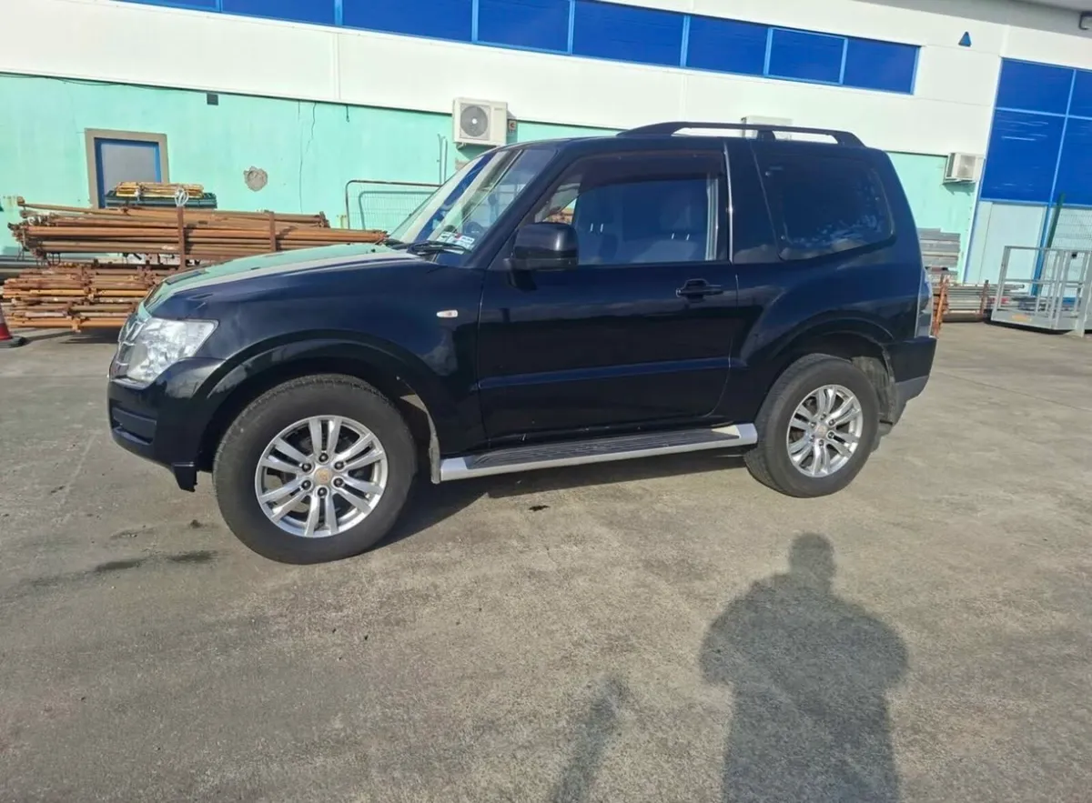 Mitsubishi Pajero - Image 1