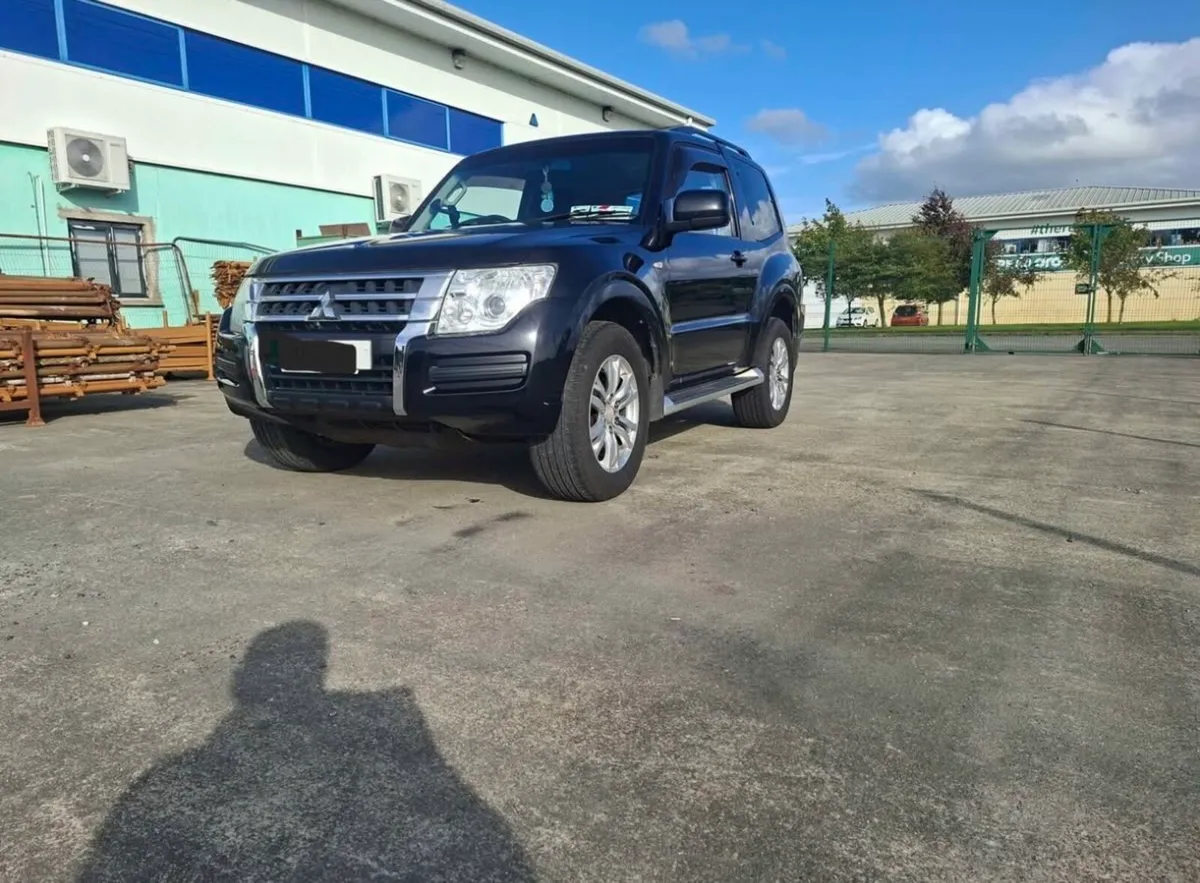 Mitsubishi Pajero - Image 4