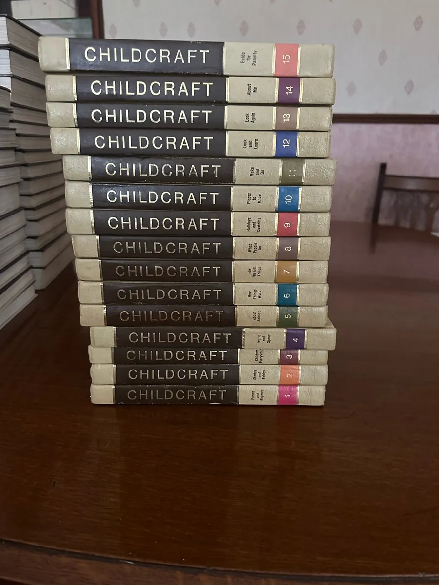 Child craft books - Image 1
