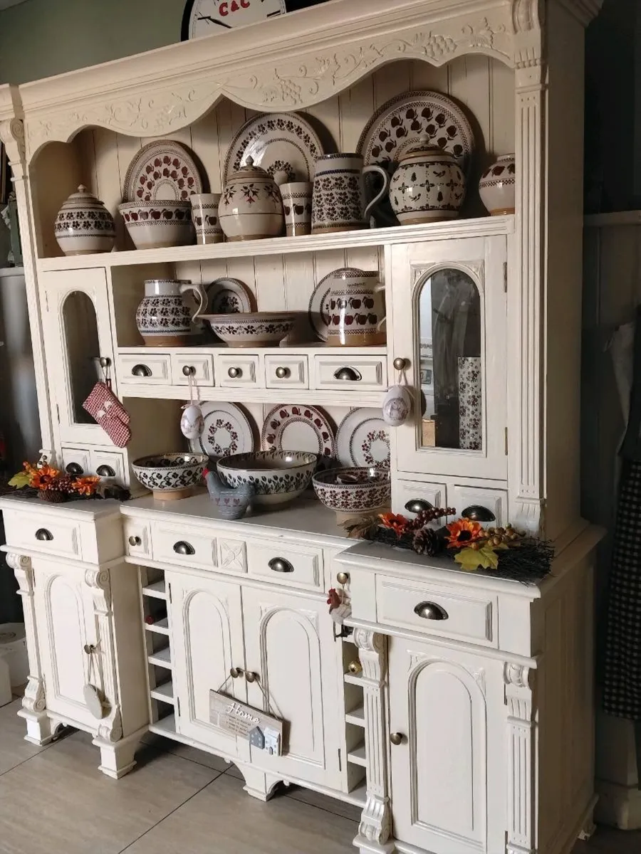 Solid kitchen dresser delivery arranged - Image 1