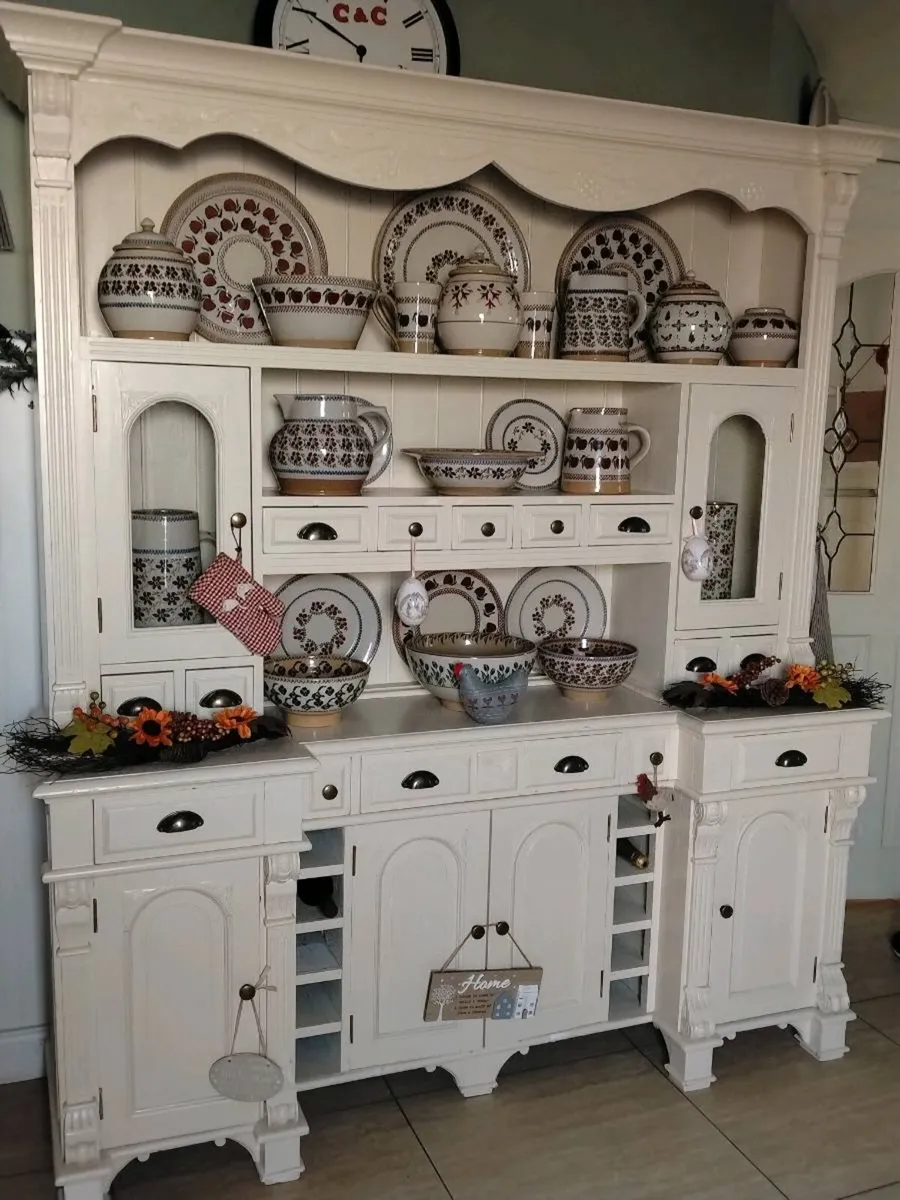 Solid kitchen dresser delivery arranged - Image 2