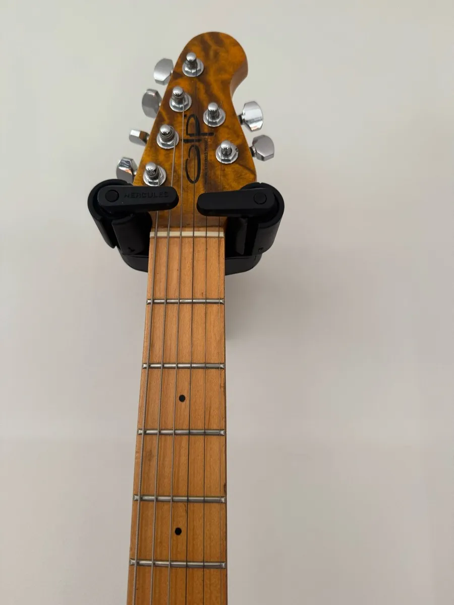 Guitar - Image 2