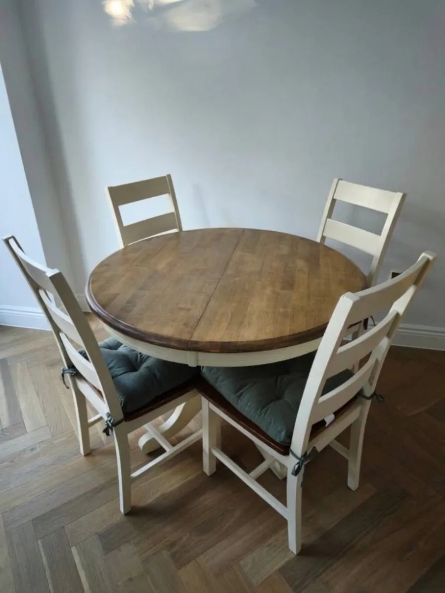 Dining table and chairs - Image 4
