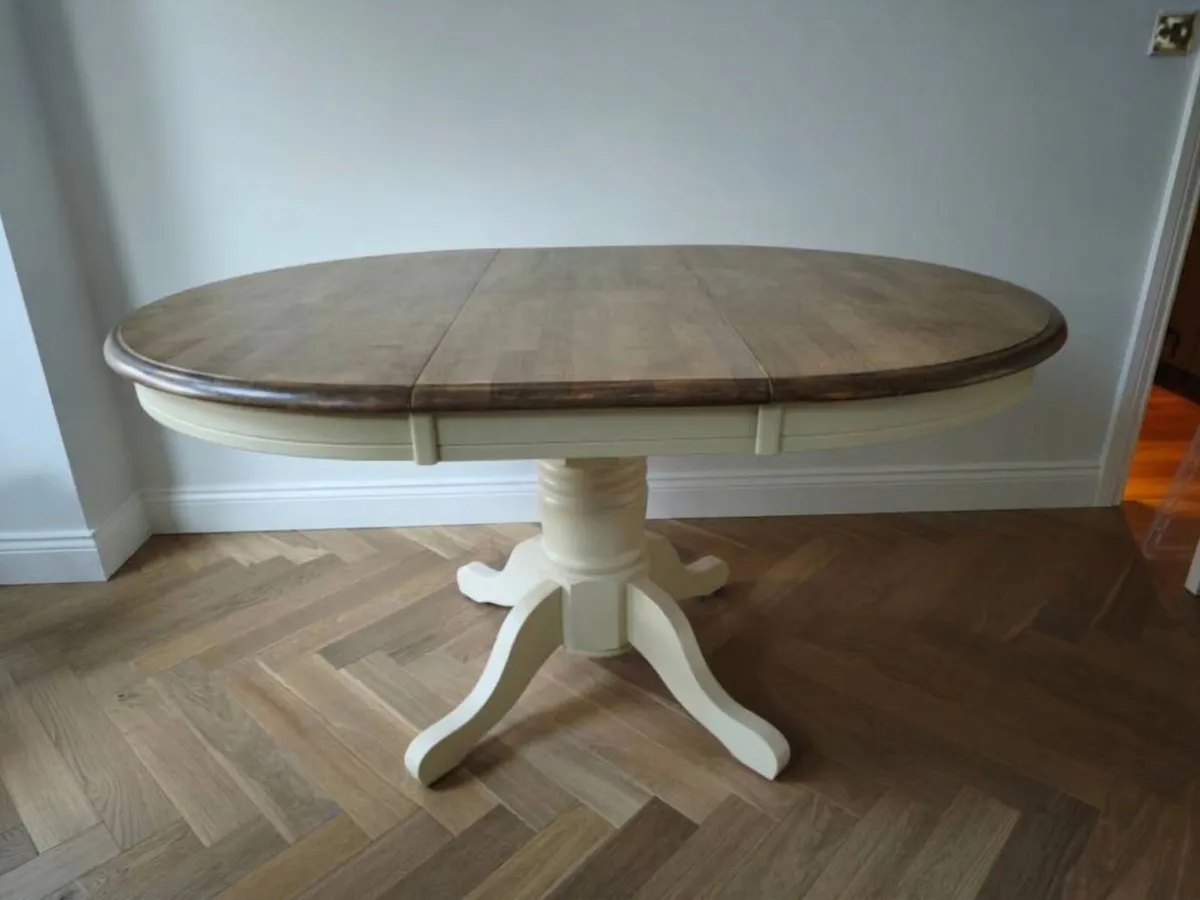 Dining table and chairs - Image 2