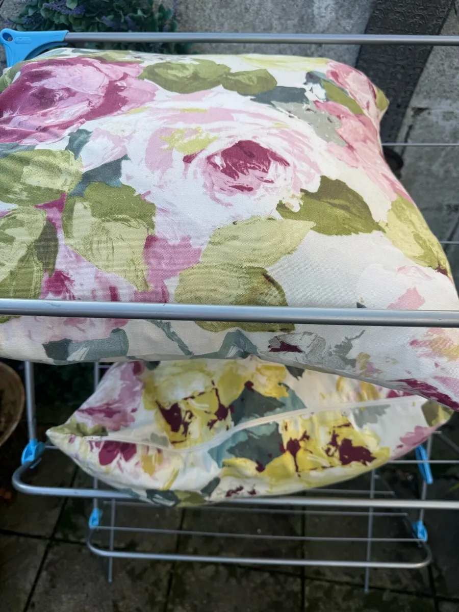 2 Pillows for 15 - Image 2