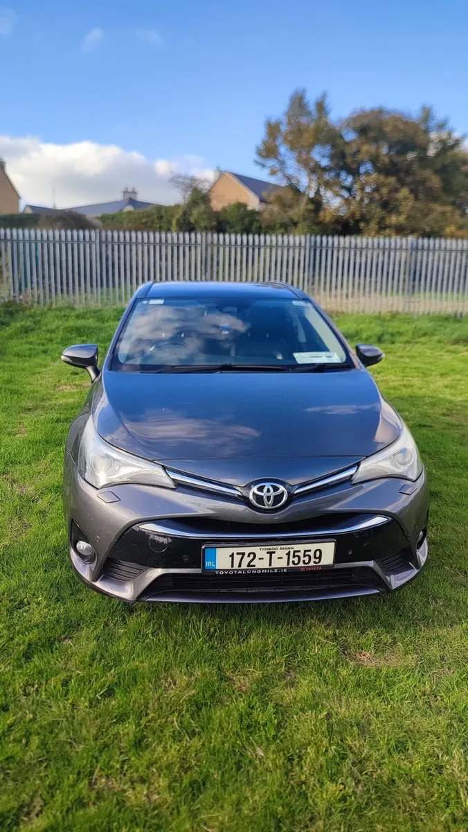 Toyota Avensis  2017 T Spirit Premium - Image 1