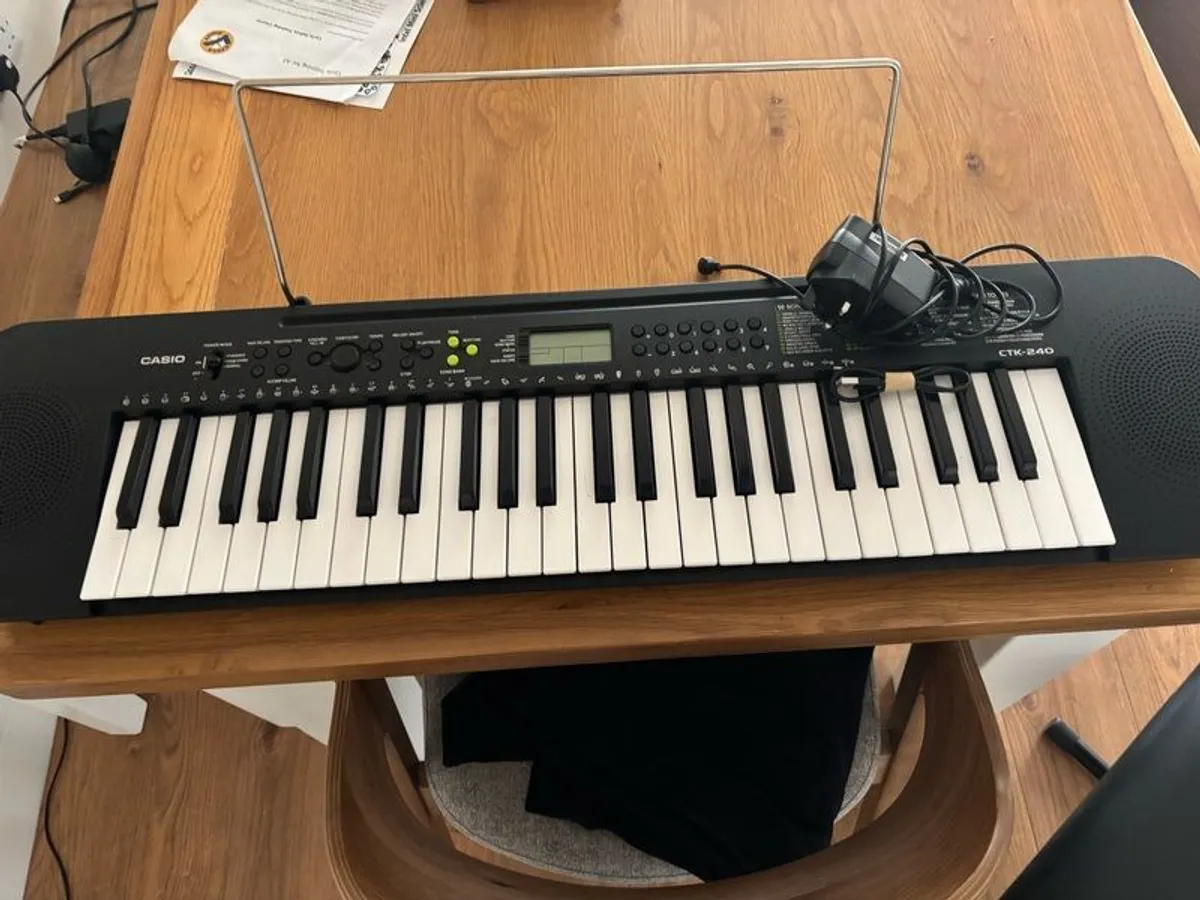Casio CTK-240 - Image 2