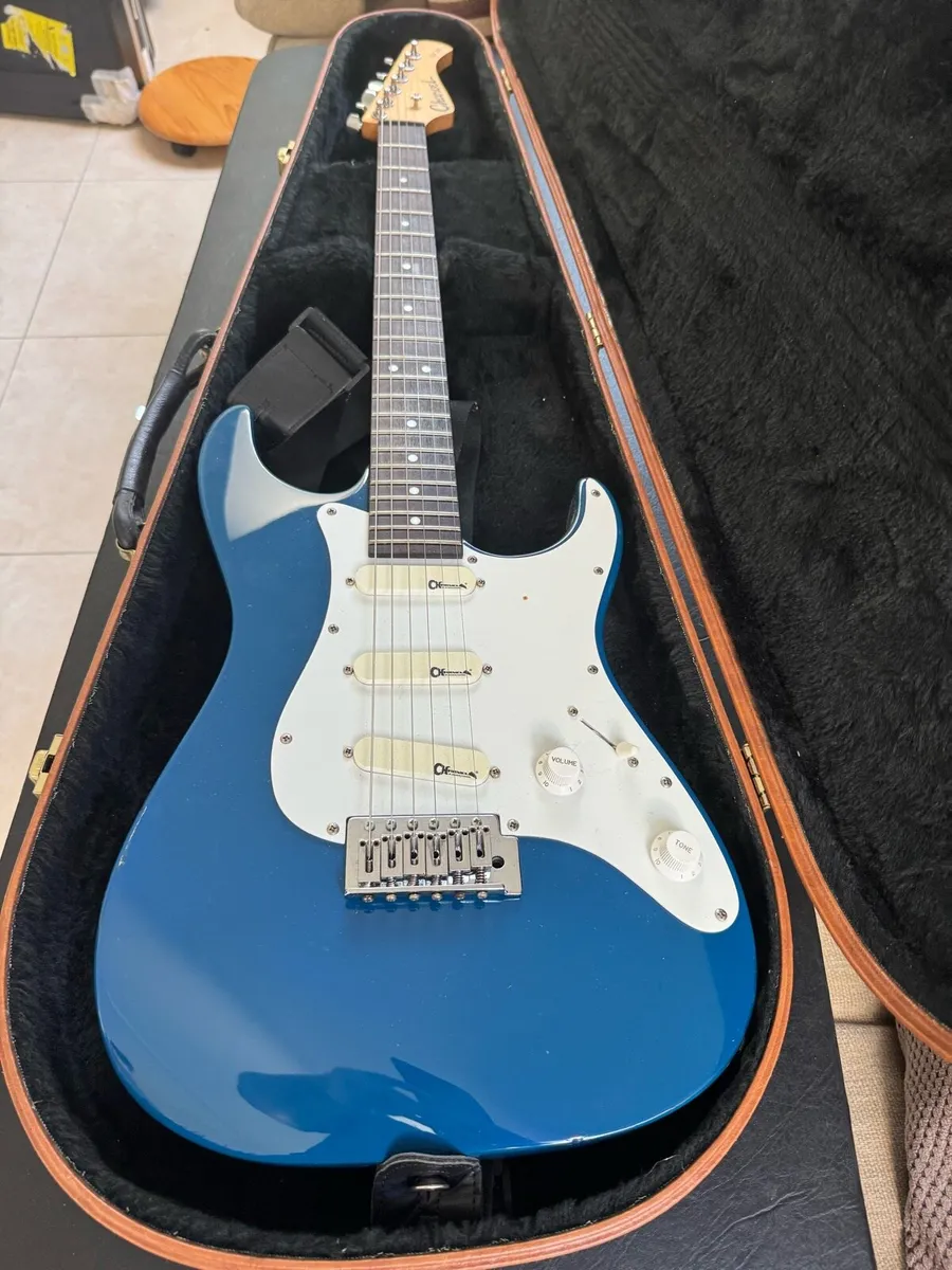 Guitar - Image 1