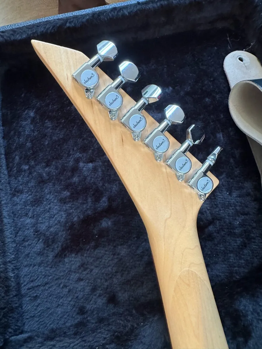 Guitar - Image 3