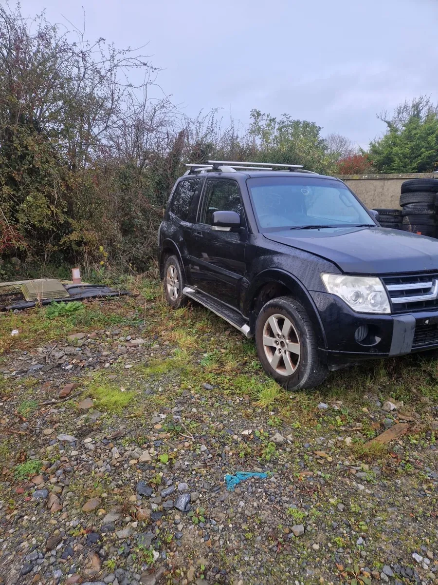 2013 MITSUBISHI PAJERO 3.2 BREAKING - Image 2