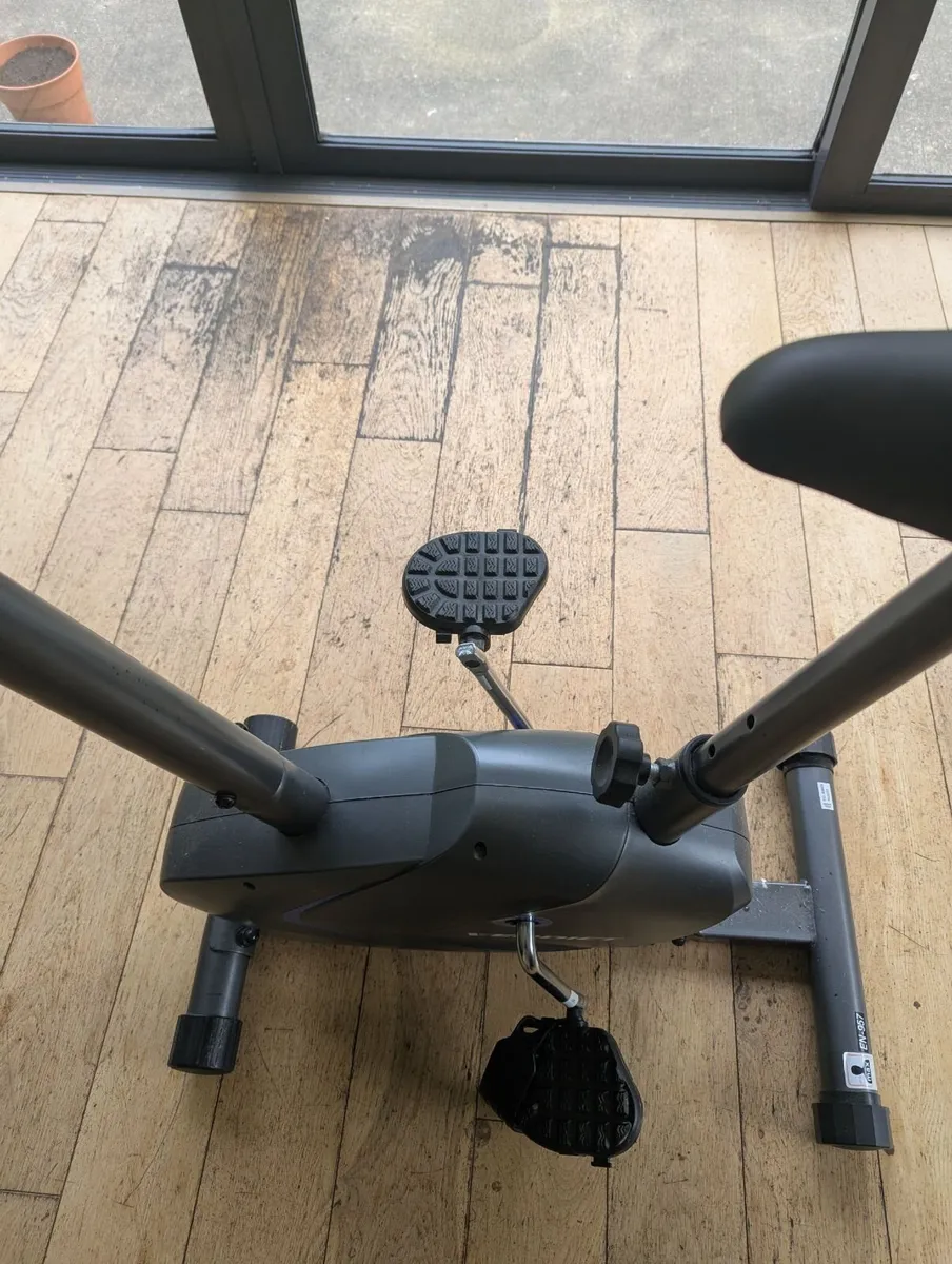 Verdict Elite 1000 magnetic exercise bike - Image 4