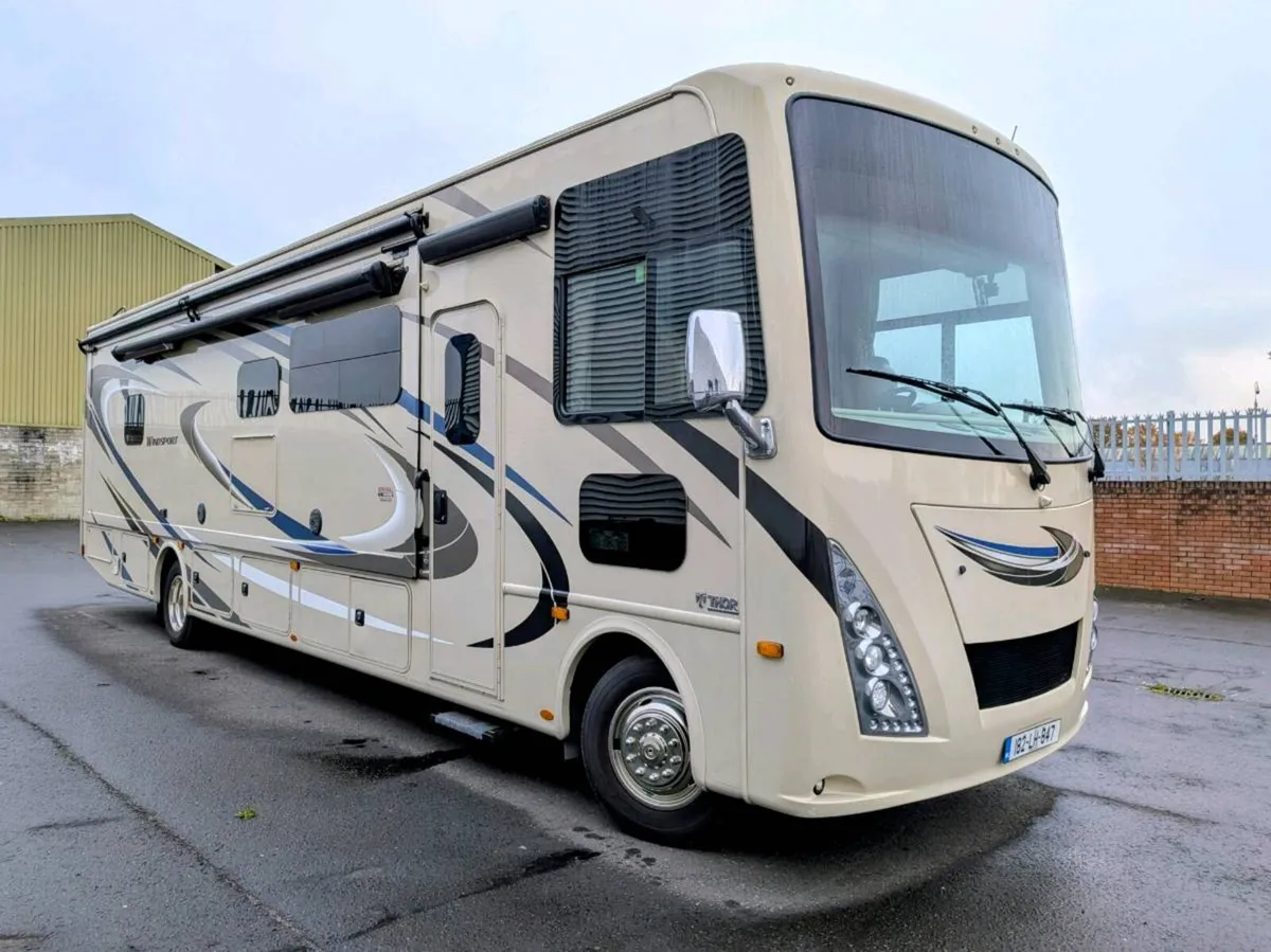 Thor Windsport 33ft Motorhome - Image 1
