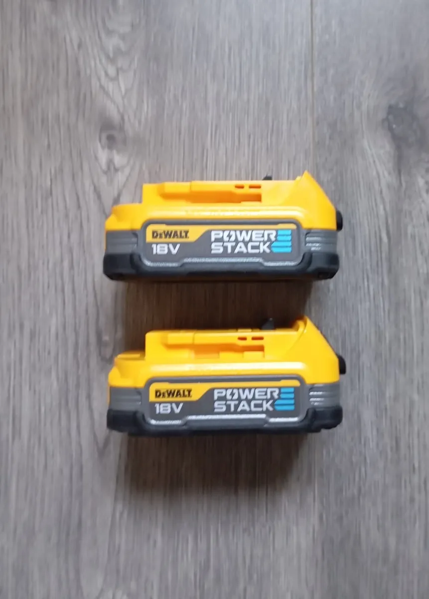 DeWalt Impact Driver & Batteries (New) - Image 4