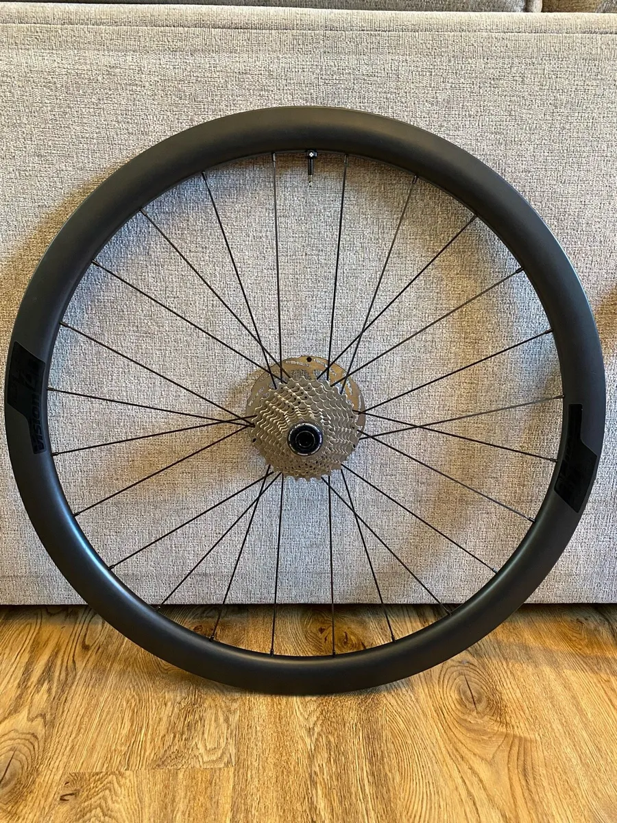 Vision Carbon Aero Disc Brake Wheelset - Image 2