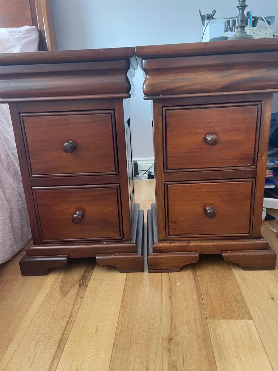 Bedroom furniture set - Image 2