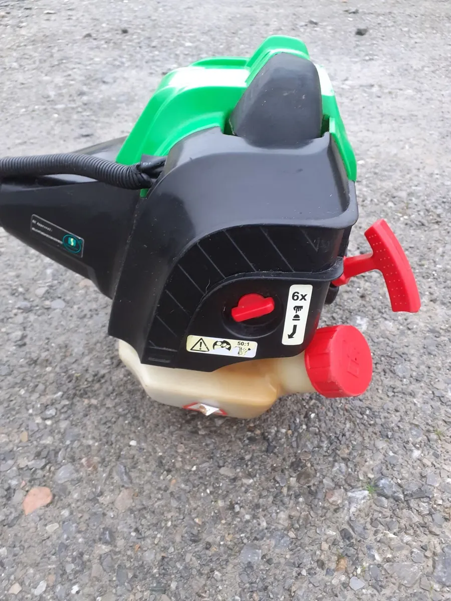 Garden strimmers - Image 4