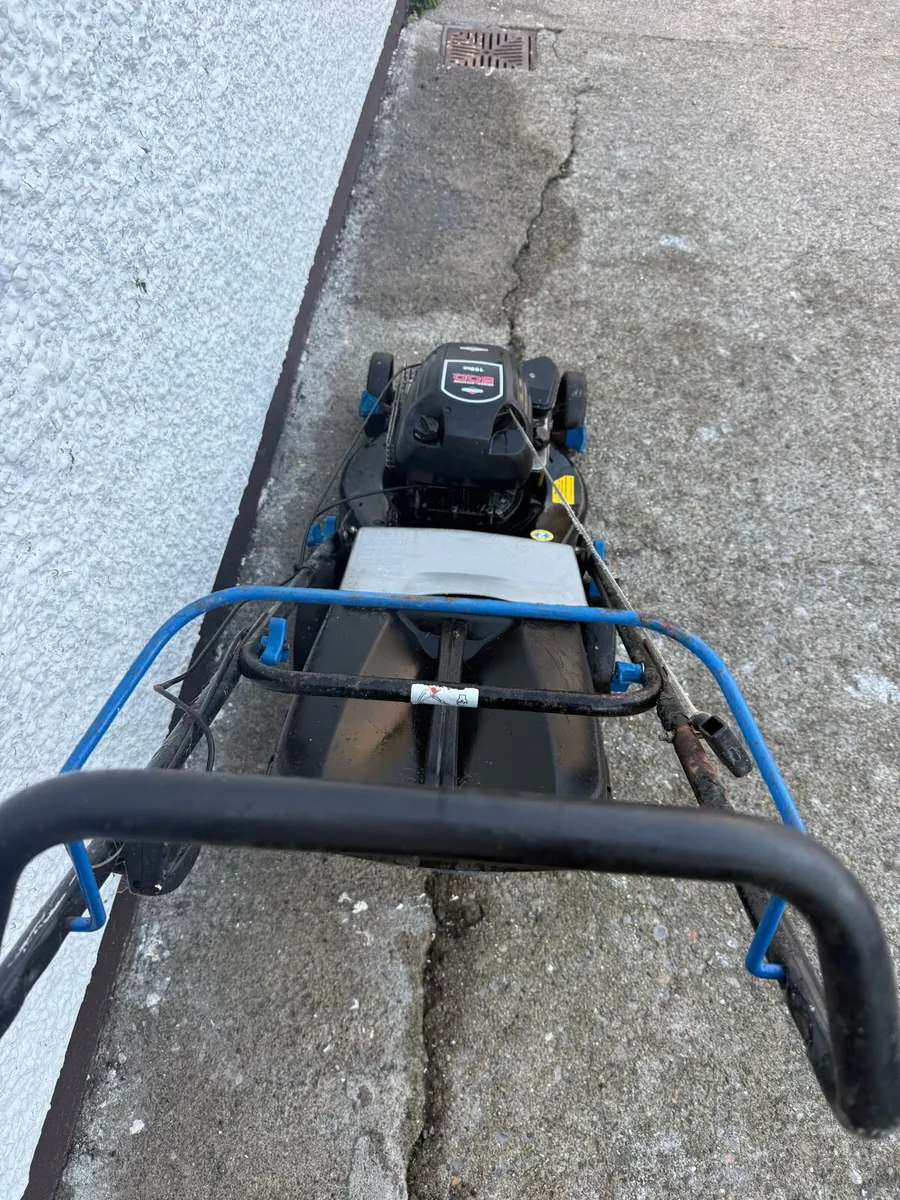 Petrol lawnmower - Image 4