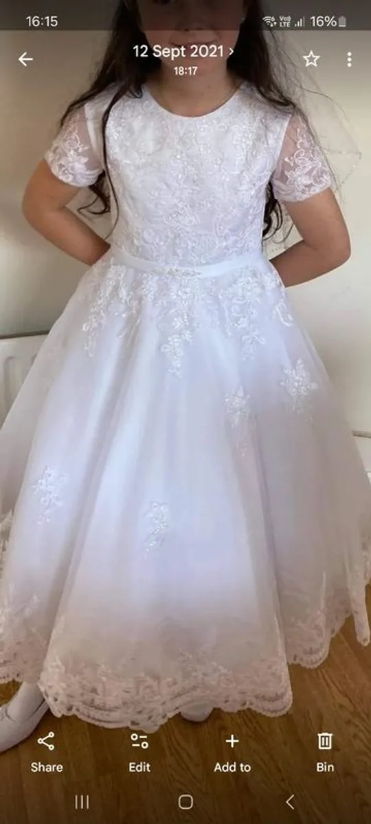 Girls white communion dress - Image 2