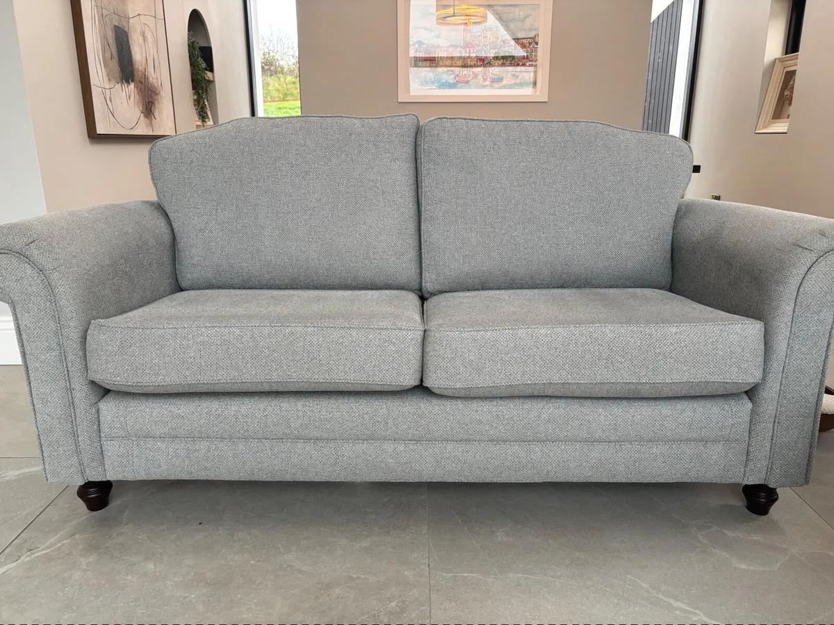 Suite of furniture - Image 4