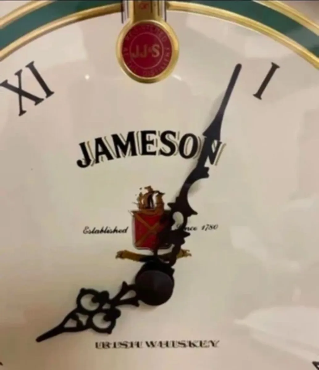 Original Vintage Jameson Irish Whiskey Pub Clock - Image 3