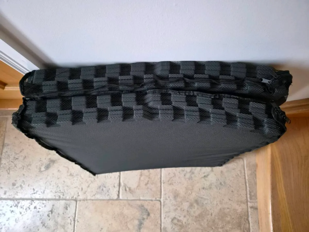 Foam black floor mats x 12 - Image 2