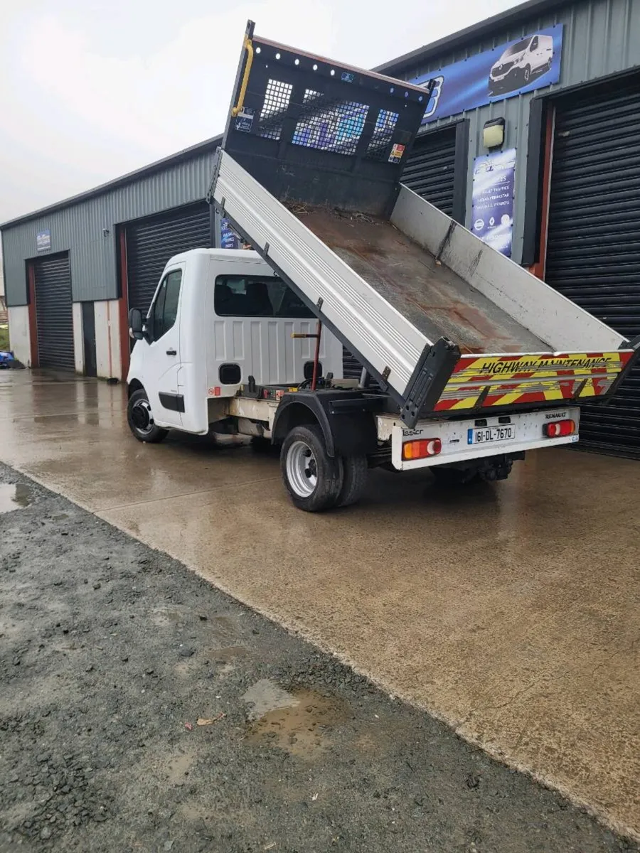 2016 renault master tipper - Image 2