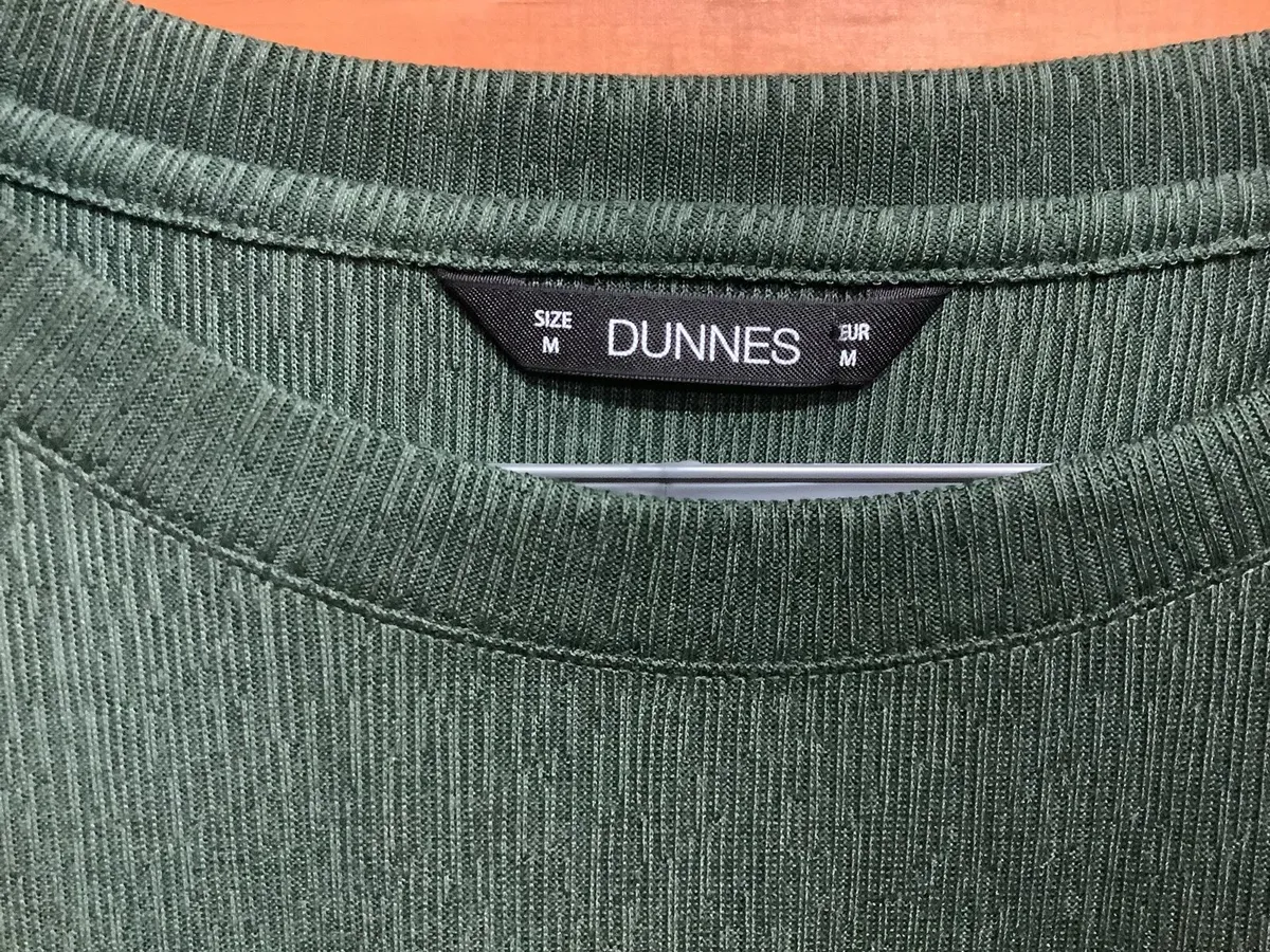 Longline fine knit tunic size medium - Image 3