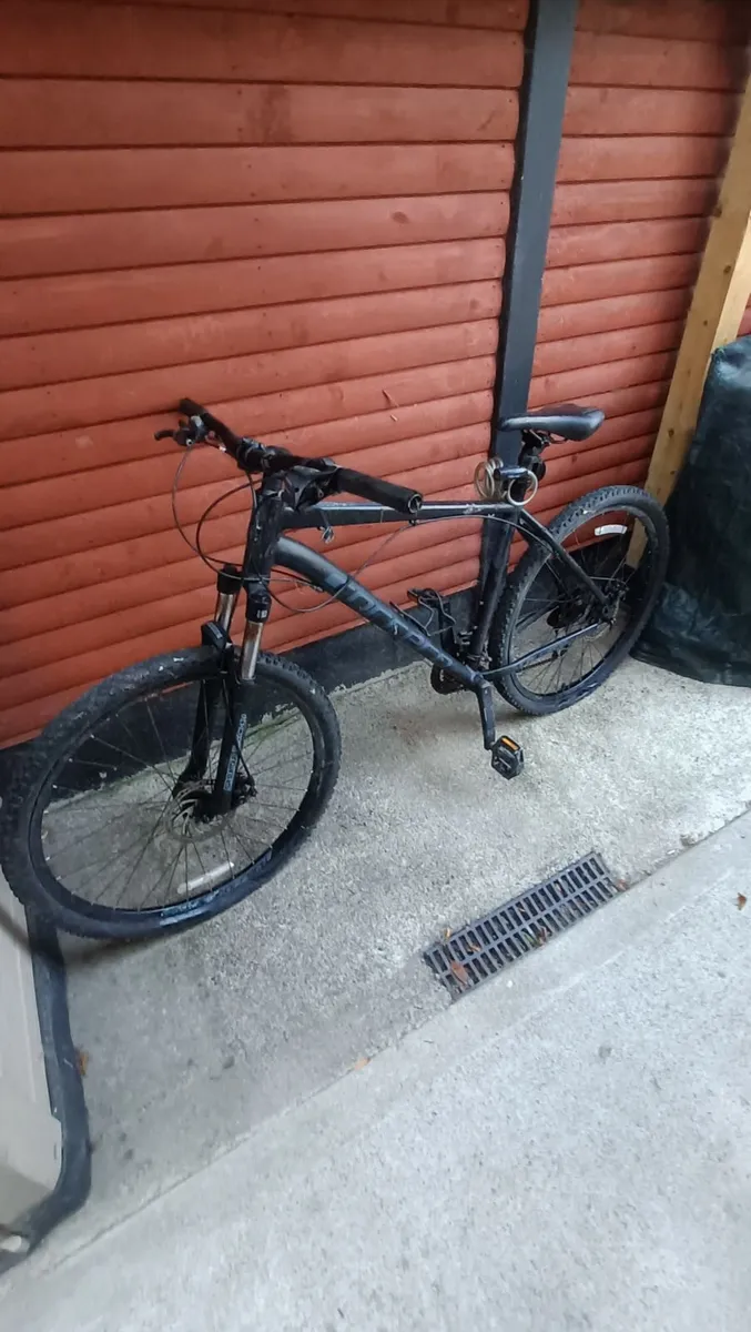 Mountain bikes - Image 1