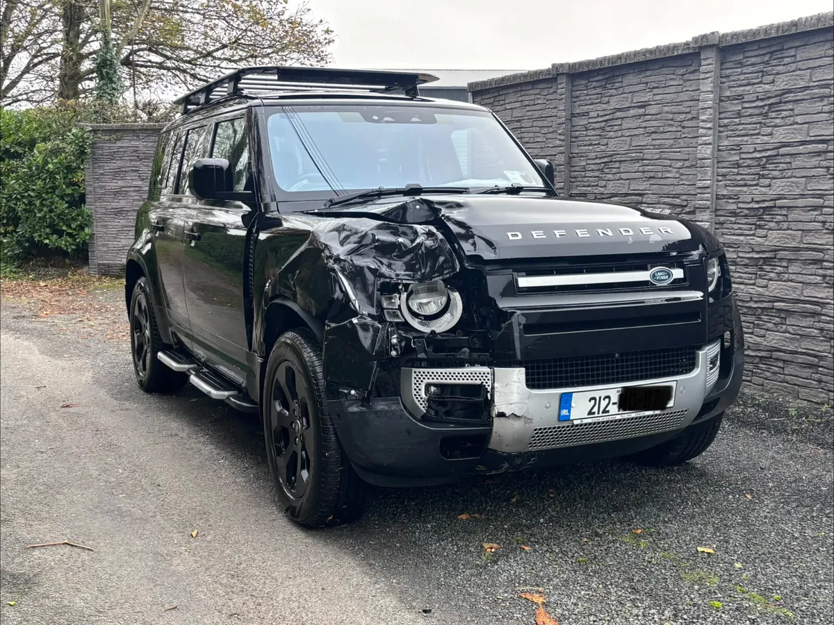 Landrover Defender 5 Seater  Hybrid - Image 2