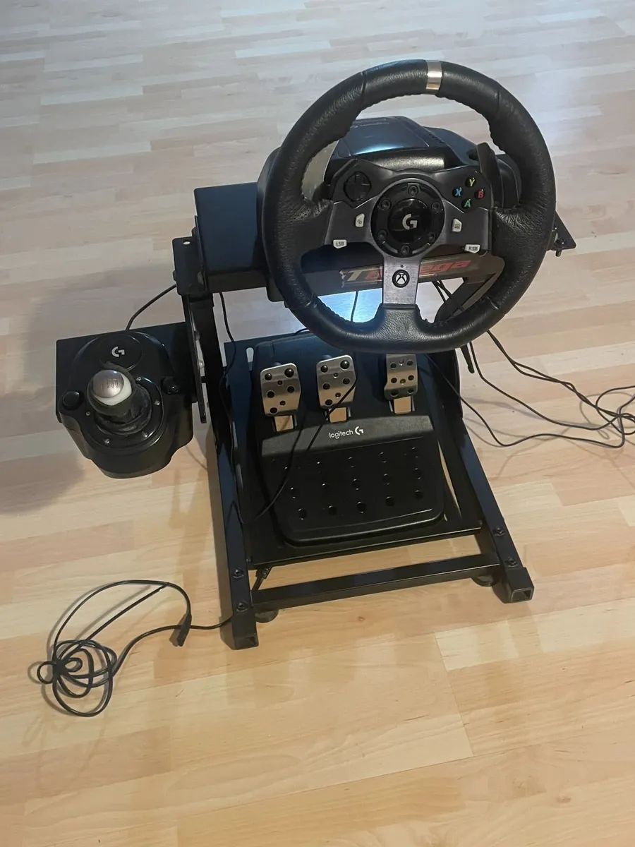 Xbox Steering Wheel - Image 1
