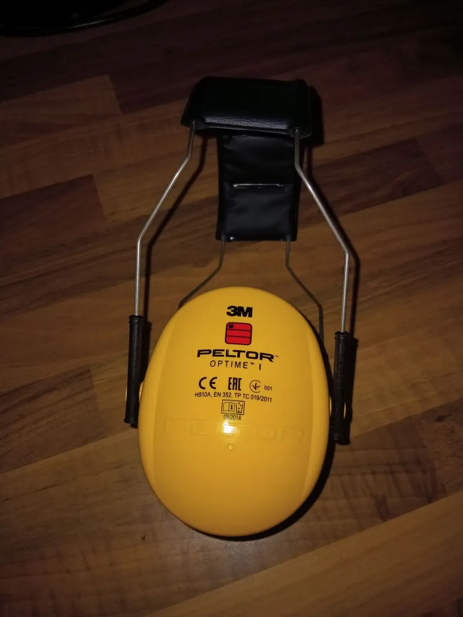 EARMUFFS - Image 1