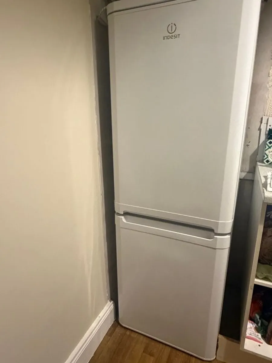 Indesit fridge freezer - Image 1