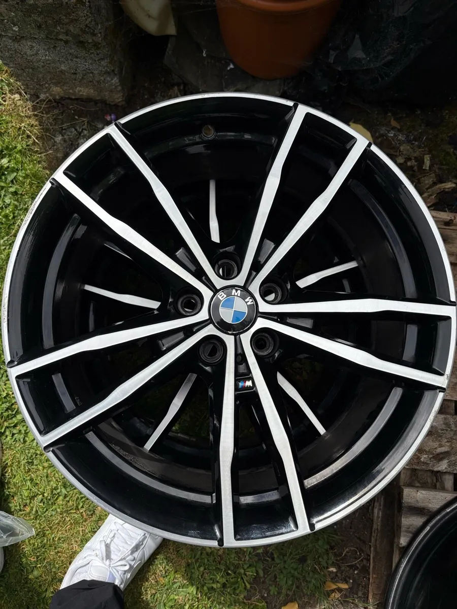 Genuine BMW M-sport Alloys 19” (5x112)