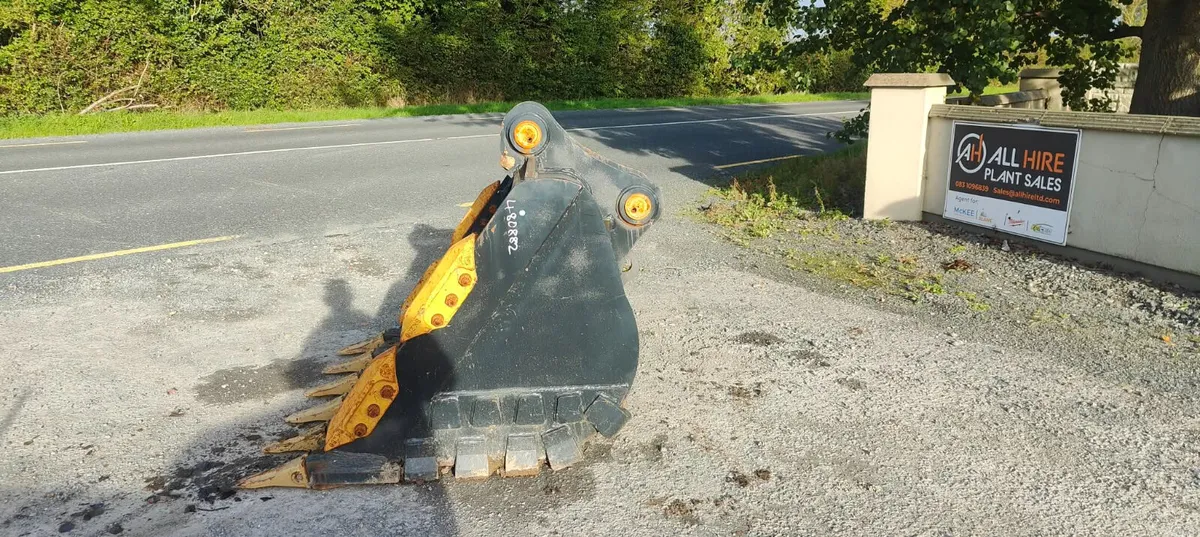 60" Hardox digging bucket 80mm pins - Image 2