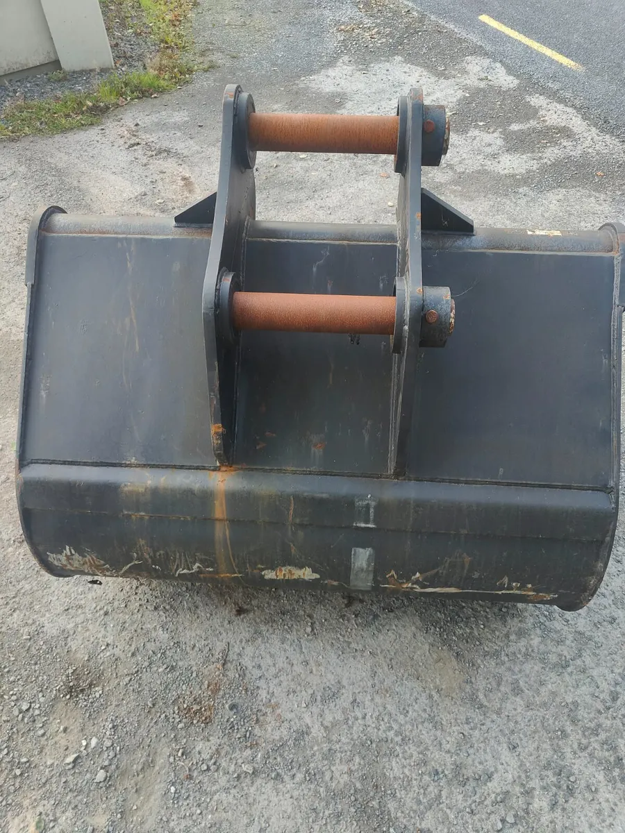60" digging bucket 80mm pins - Image 2