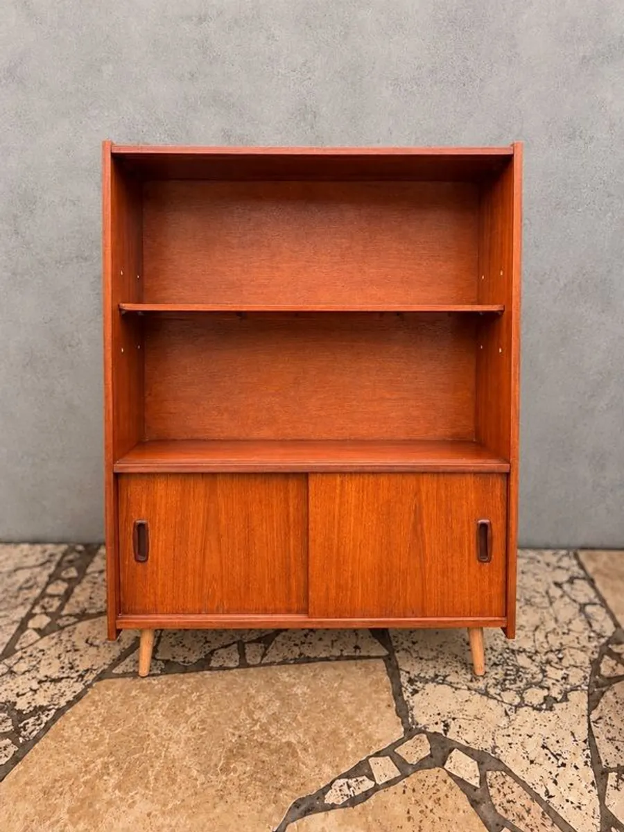 mid century bookcase - Image 1