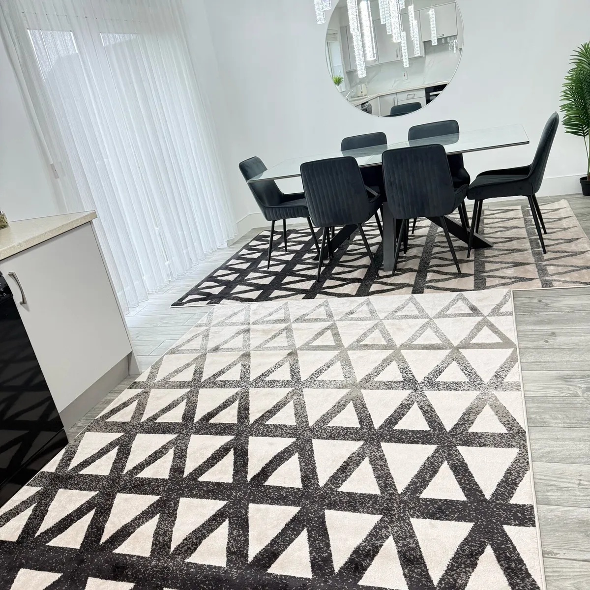 Tow Winter Rug is a very good connection like new - Image 4