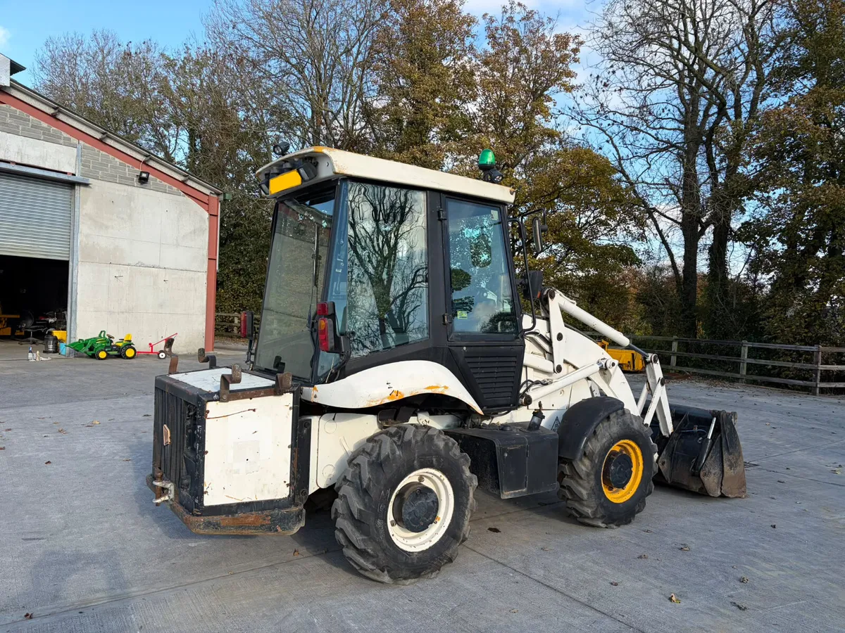 2011 JCB 2CX TURBO - Image 3