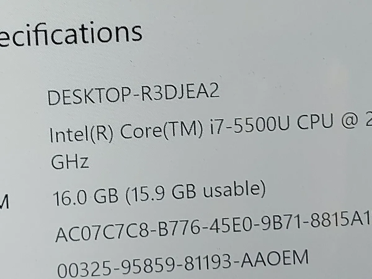 Dell Inspiron 15 Laptop, 7000 Series, Model 7548 - Image 4
