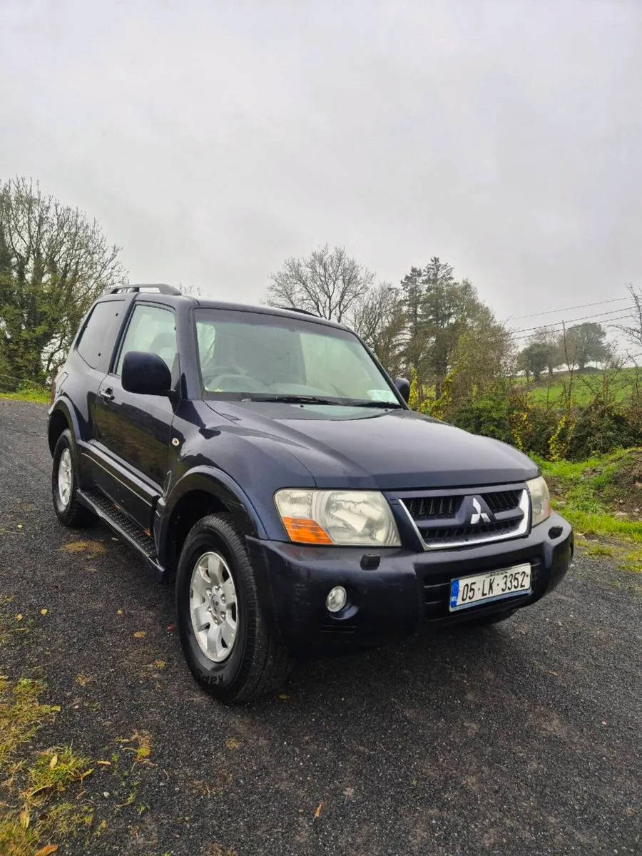 Mitsubishi pajero 3.2 - Image 1