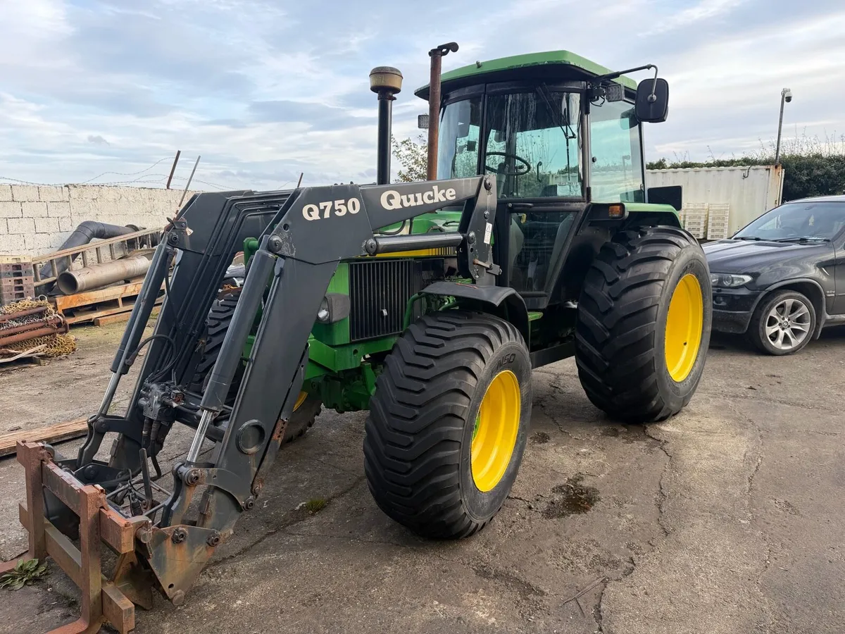 John Deere 2250 (4WD) - Image 1
